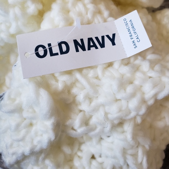 NWT Old Navy Cream Infinity Scarf - Picture 1 of 5